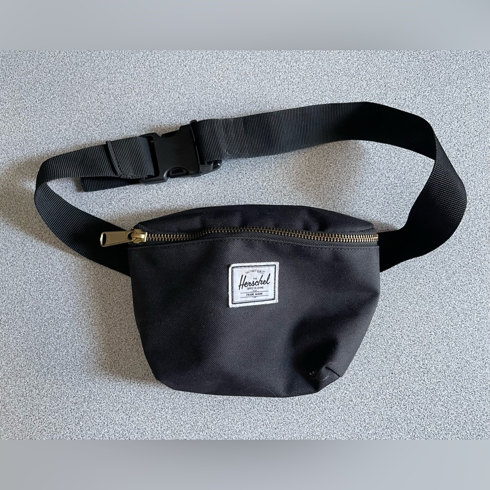 Herschel Supply Co.  Hip/Fanny Pack Bag In Black Canvas